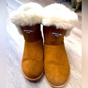 Unbranded Solid Black Lace Up Ankle Bootes Size 7W Closed Toe